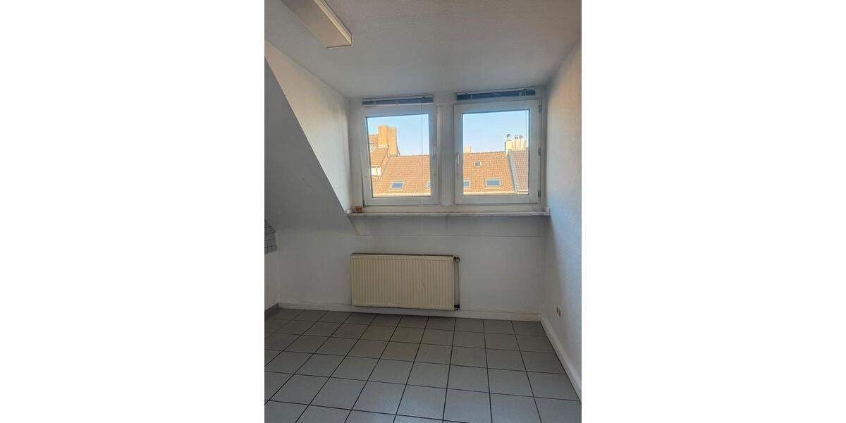 Etagenwohnung Düsseldorf Oberbilk - 2 Zimmer, 60 m&sup2;, 870&euro; | Angebot:26447945