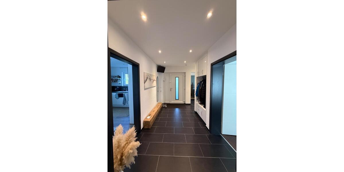 Bungalow Erkrath - 2 Zimmer, 95 m&sup2;, 1.400&euro; | Angebot:25048643