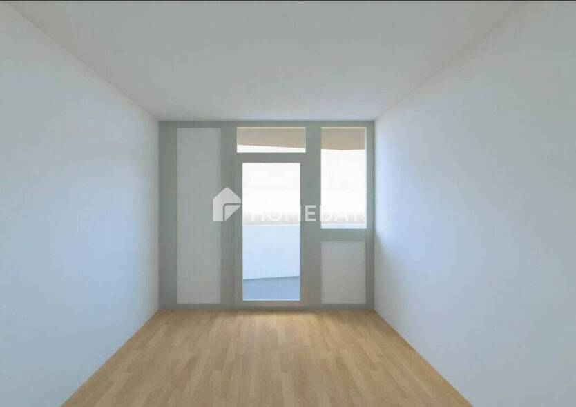4-Zimmer-Wohnung in gepflegtem Hochhaus mit zwei Balkonen samt Blick auf den Dom!