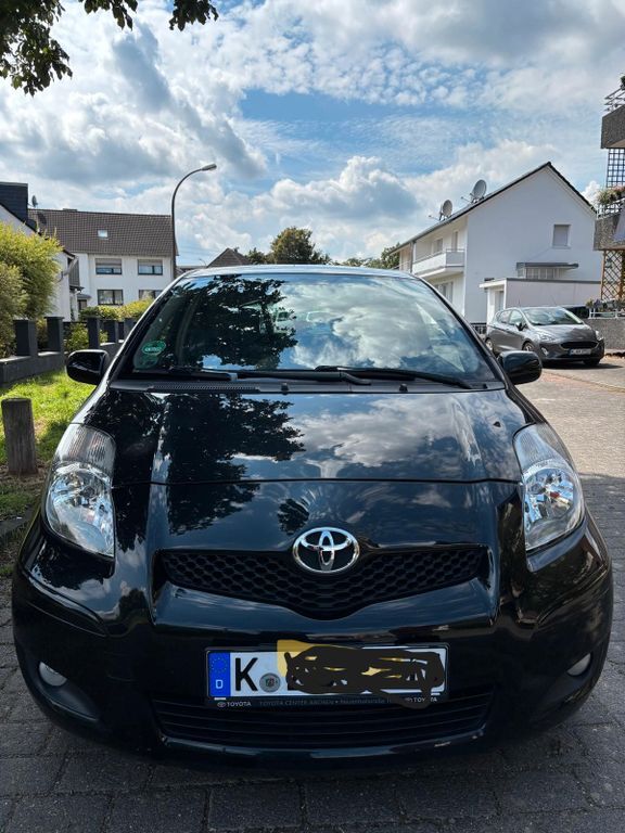 Yaris