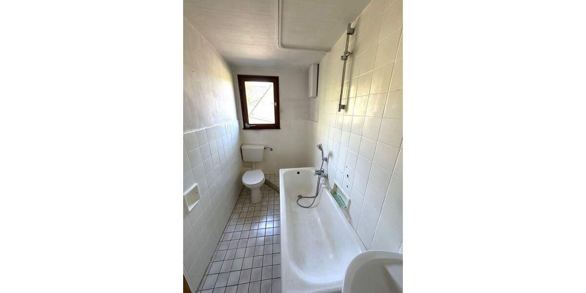 Einfamilienhaus Halver Carthausen - 6 Zimmer, 122 m&sup2;, 179.000&euro; | Angebot:23825052