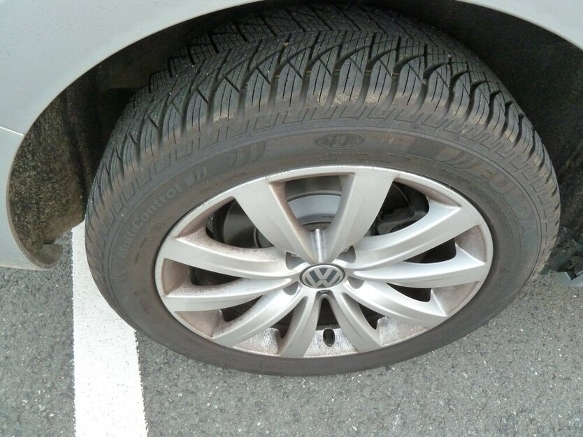 VW Sharan 2.0 TDI DSG Panorama Navi Leder 7 Sitze + 175.000 km 17.900 € Ratingen 40885