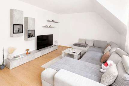 Wohnung Düsseldorf Holthausen - 2.5 Zimmer, 70 m&sup2;, 790&euro; | Angebot:27677384