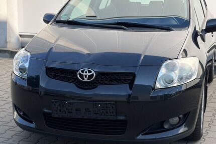 Toyota Auris 199.998 km 3.790 &euro; Düsseldorf - Bezirk 8 40231