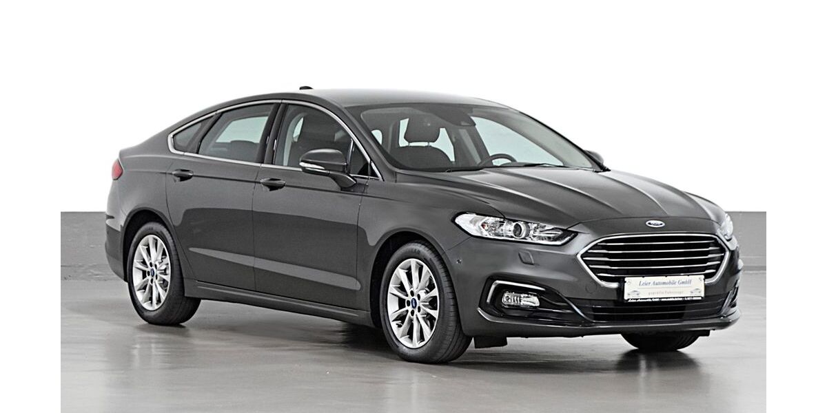 Ford Mondeo 81.176 km 17.490 € Düsseldorf 40597