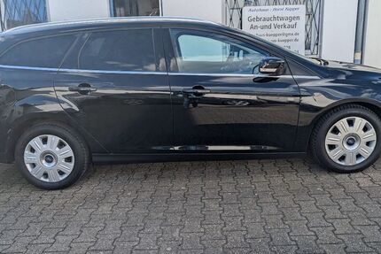 Ford Focus 143.140 km 6.000 &euro; Düsseldorf 40472