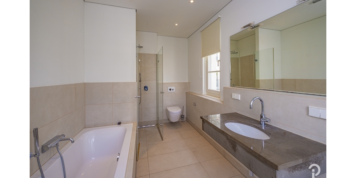 Wohnen in hochwertigem Ambiente mit internationalem Flair. 3 Zi-Wohnung in den Heinrich-Heine-Gärten - Etagenwohnung Düsseldorf Heerdt | Angebot:26645361