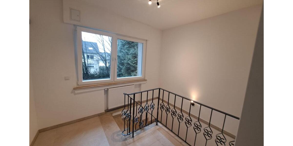 Maisonettenwohnung Remscheid Lüttringhausen - 2 Zimmer, 154 m&sup2;, 1.150&euro; | Angebot:25541240