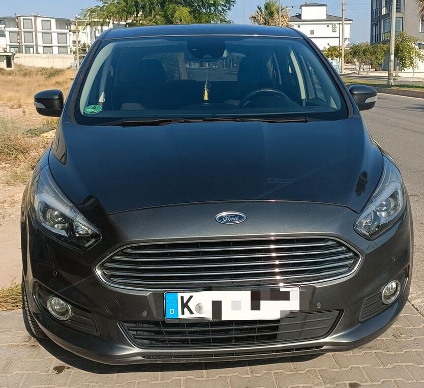 S-Max