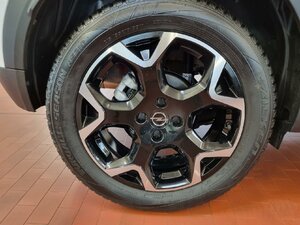 Opel Mokka Ultimate Navi Pro Park&Go Premium uvm 6.772 km 27.870 € HAAN 42781