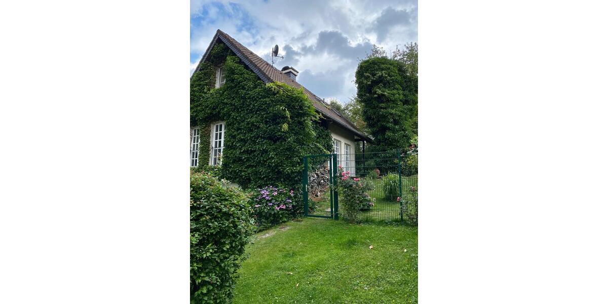 Einfamilienhaus Wuppertal Dönberg - 6 Zimmer, 190 m&sup2;, 2.550&euro; | Angebot:24433176