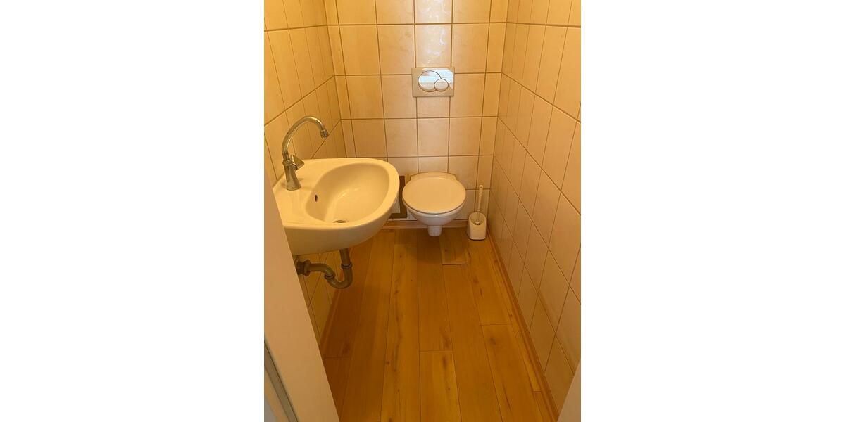 Etagenwohnung Remscheid Lüttringhausen - 3 Zimmer, 100 m&sup2;, 700&euro; | Angebot:26644916