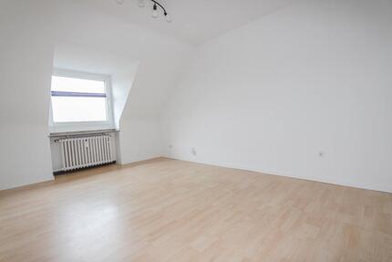 Charmante Dachgeschosswohnung in Zentraler Lage von Neuss 2 zimmer