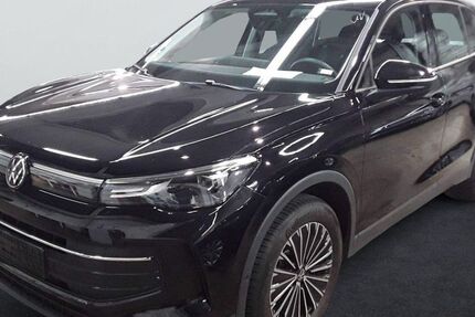VW Tiguan 38.900 km 36.480 € Köln 50739
