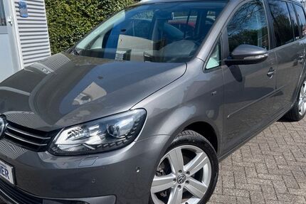 VW Touran 131.000 km 12.999 &euro; Bergisch-Gladbach 51469