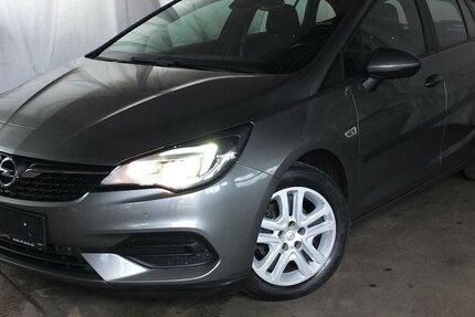Opel Astra NAVI 1.HD BLUETOOTH ALLWETTERREIFEN 125.000 km 9.798 &euro; Köln 50858