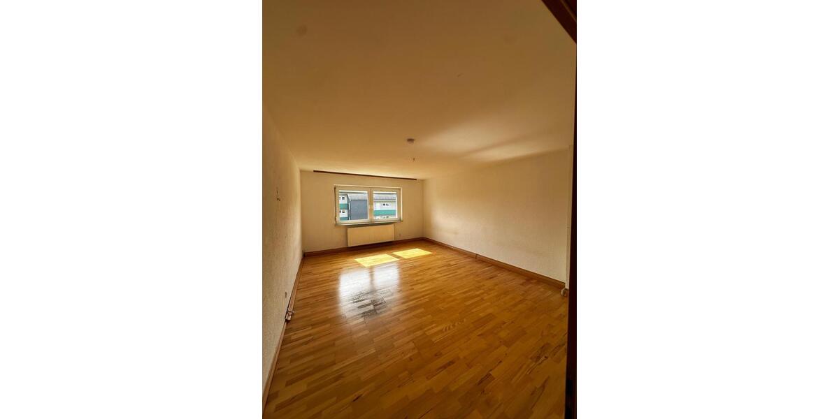 Etagenwohnung Wipperfürth - 3 Zimmer, 99 m&sup2;, 850&euro; | Angebot:24850948