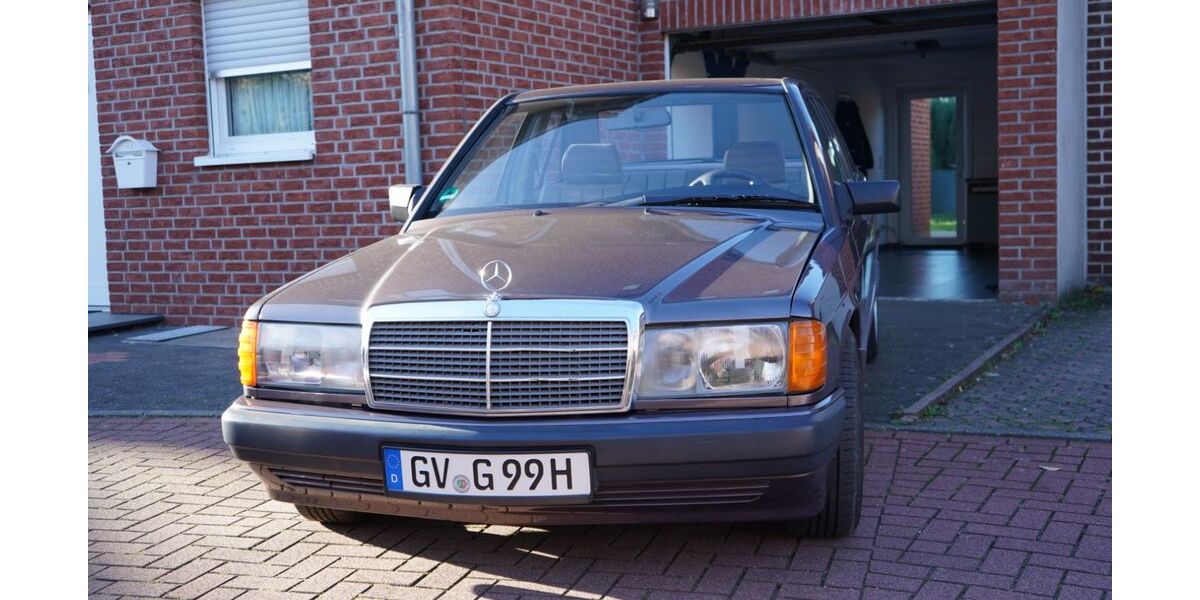 Mercedes-Benz 190 244.744 km 8.500 € Neuss 41472