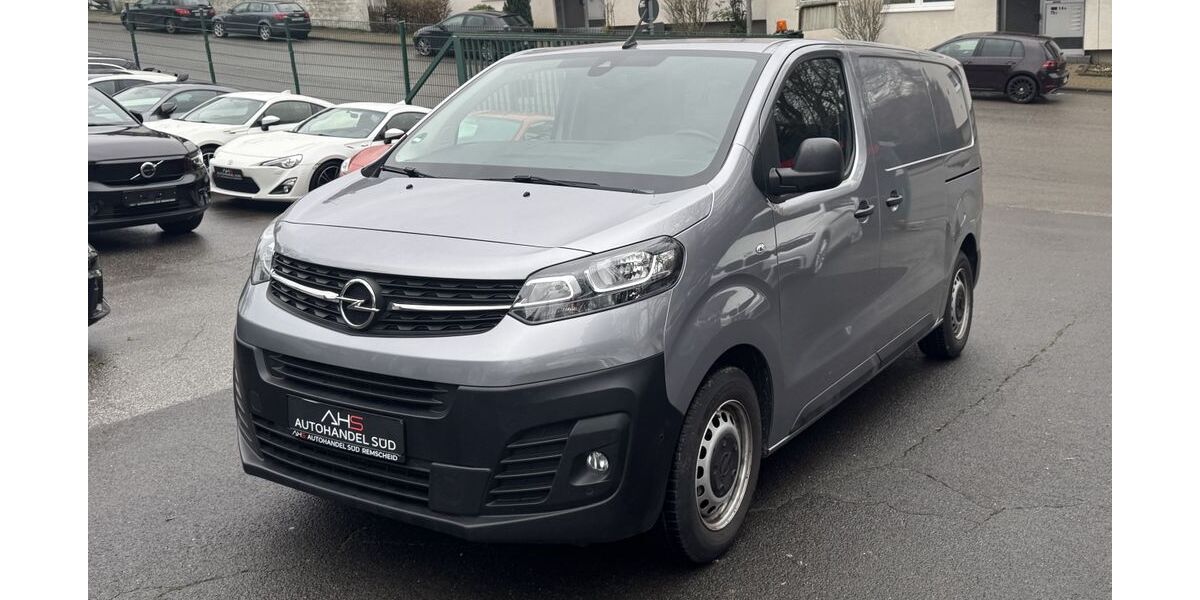 Opel Vivaro 24.000 km 25.400 € Remscheid 42857