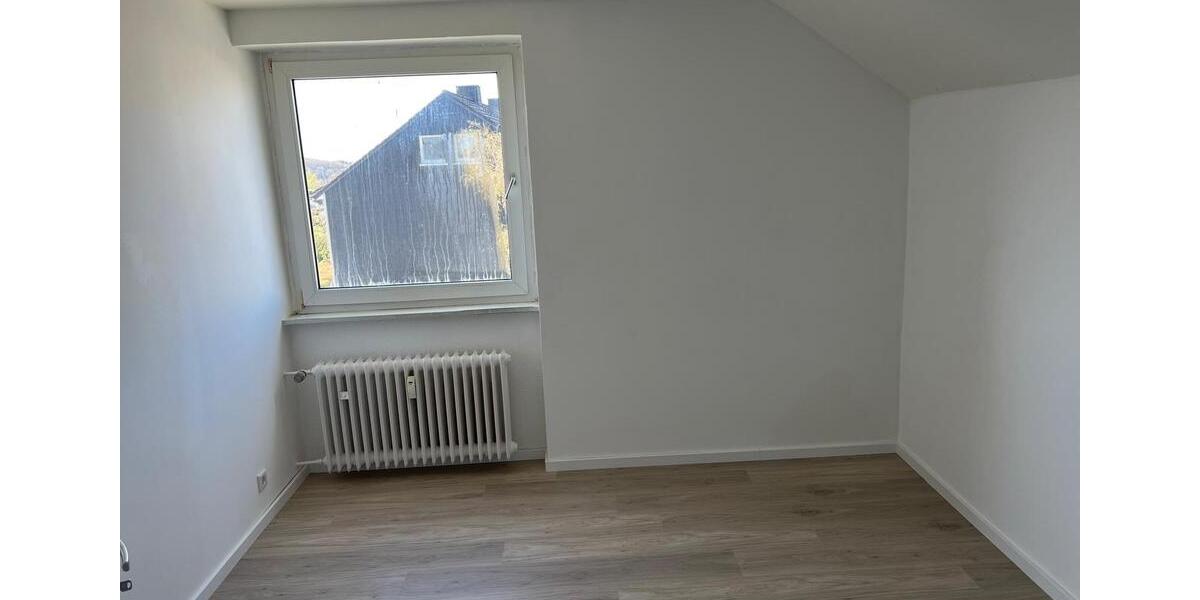 Dachgeschoßwohnung Radevormwald - 2 Zimmer, 41 m&sup2;, 308&euro; | Angebot:24934974