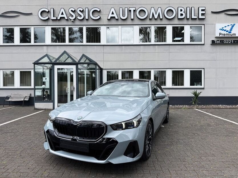 BMW 530 4.275 km 75.850 € Köln 50739
