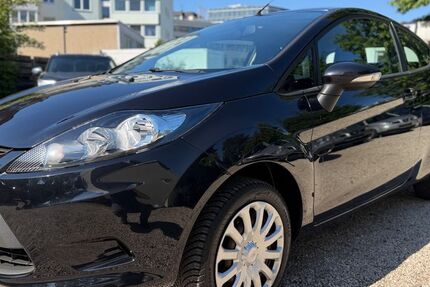 Ford Fiesta 53.000 km 4.950 &euro; Köln 50674