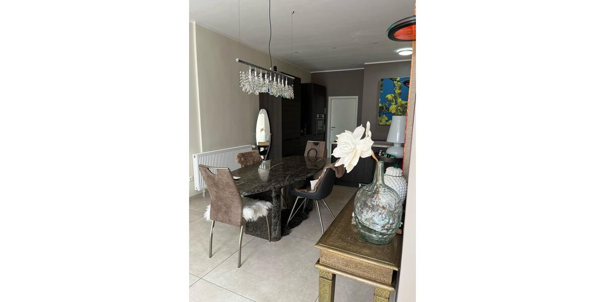 Erdgeschoßwohnung Köln Ehrenfeld - 2 Zimmer, 88 m&sup2;, 2.100&euro; | Angebot:24360947