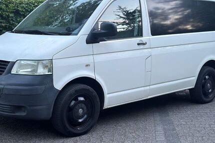 VW T5 Transporter 265.800 km 3.800 &euro; Düsseldorf 40595