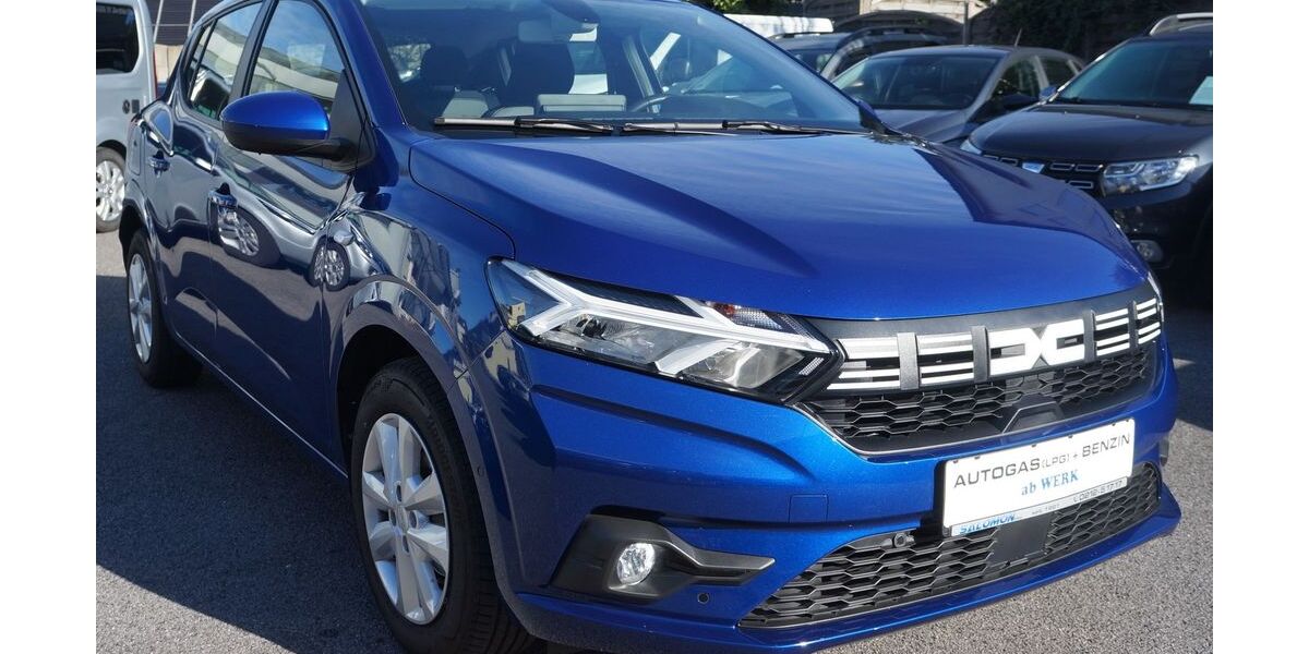 Dacia Sandero 29.400 km 14.480 € Solingen 42651