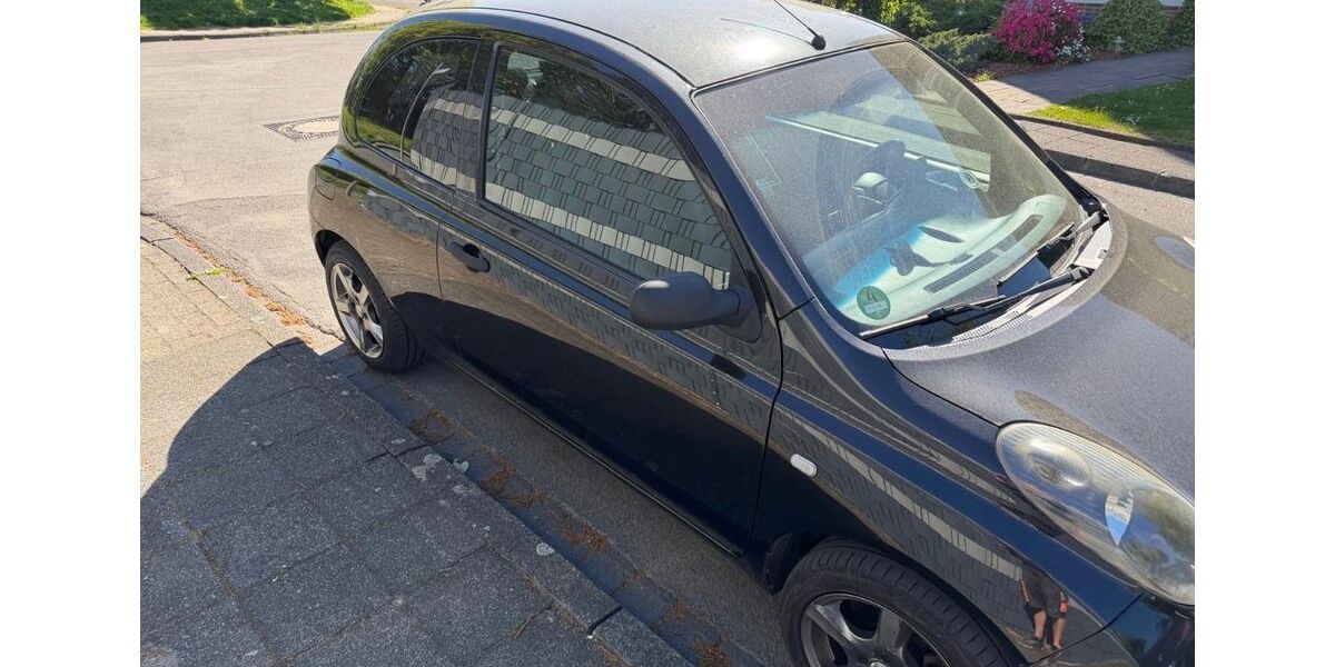 Nissan Micra 225.000 km 1.400 &euro; Solingen 42659