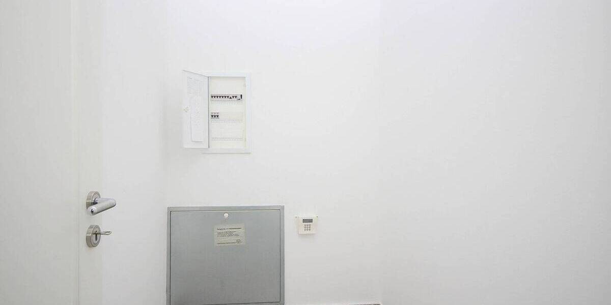 Etagenwohnung Düsseldorf Wersten - 2 Zimmer, 108 m&sup2;, 1.280&euro; | Angebot:21779861