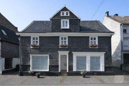 Haus Solingen Wald - 8 Zimmer, 140 m&sup2;, 299.000&euro; | Angebot:25836206