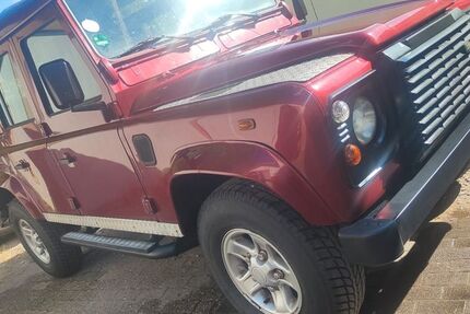 Land Rover Defender 99.300 km 37.500 &euro; Leverkusen 51371