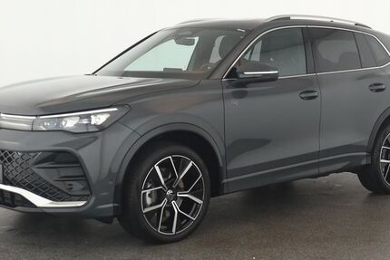 VW Tiguan 22.300 km 49.884 € Düsseldorf 40233