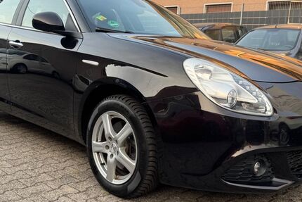 Alfa Romeo Giulietta 157.231 km 5.490 &euro; Köln 50858