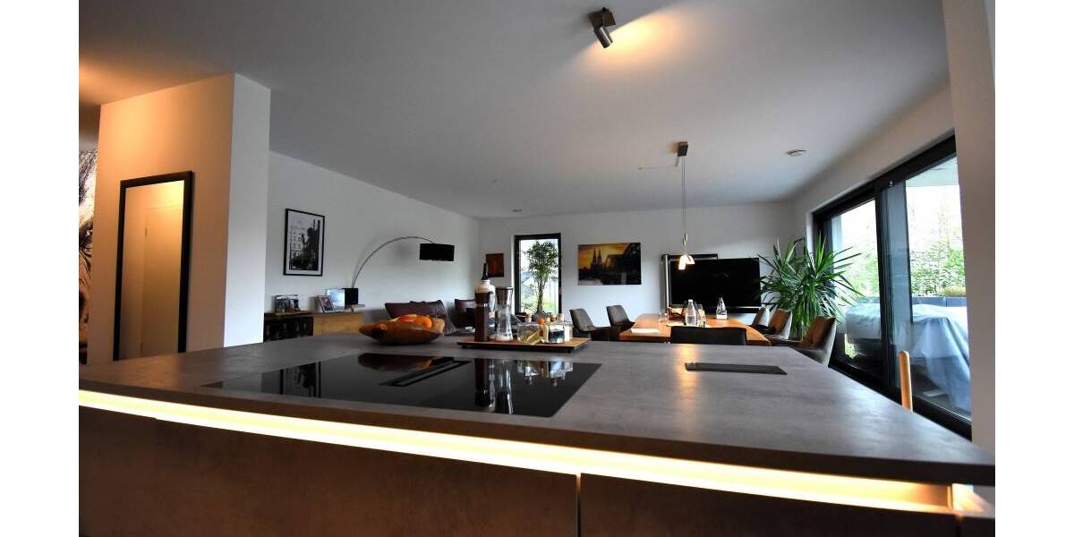 Etagenwohnung Leverkusen Lützenkirchen - 3 Zimmer, 135 m&sup2;, 1.980&euro; | Angebot:26744974
