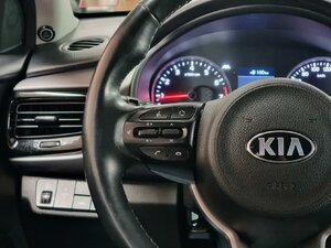 Kia Rio Dream Team Kamera Alu Navi DAB Klimaautom. SHZ 48.722 km 12.980 € HAAN 42781