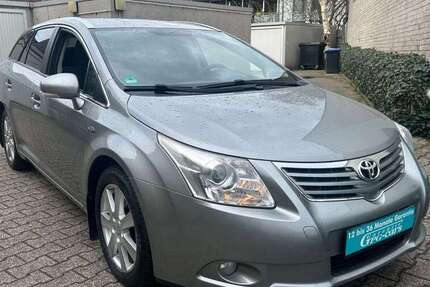 Toyota Avensis 170.000 km 7.950 &euro; Düsseldorf 40589