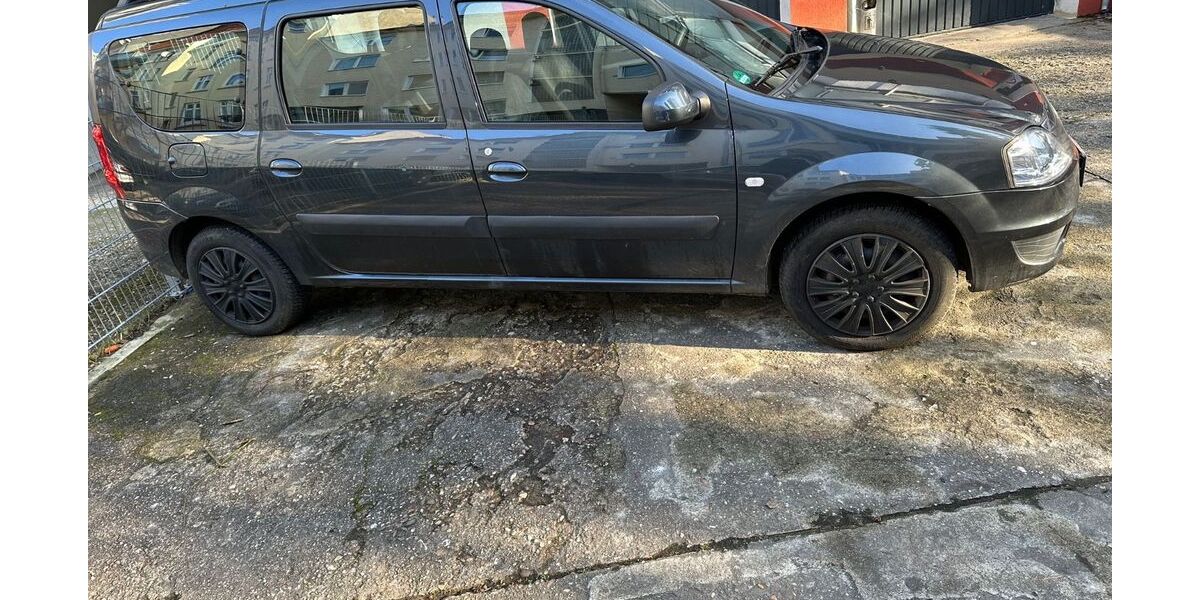 Dacia Logan 157.000 km 4.350 &euro; Wuppertal 42327