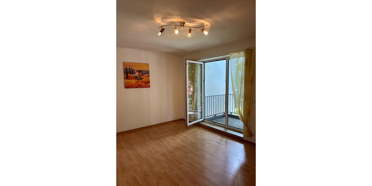 Etagenwohnung Wuppertal Lichtenplatz - 1 Zimmer, 30 m&sup2;, 400&euro; | Angebot:27583812