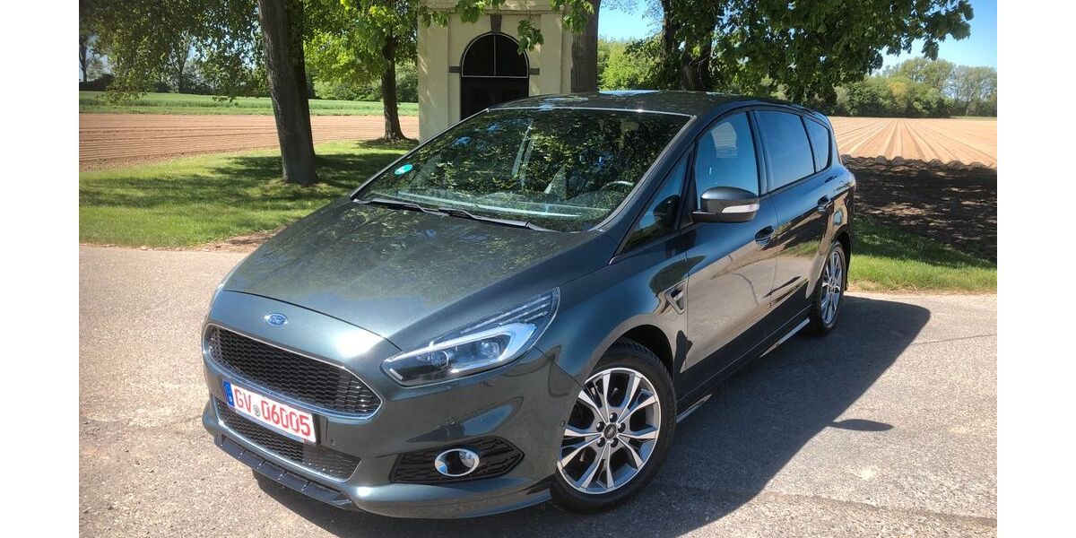 Ford S-Max 113.418 km 13.990 &euro; Köln 50933