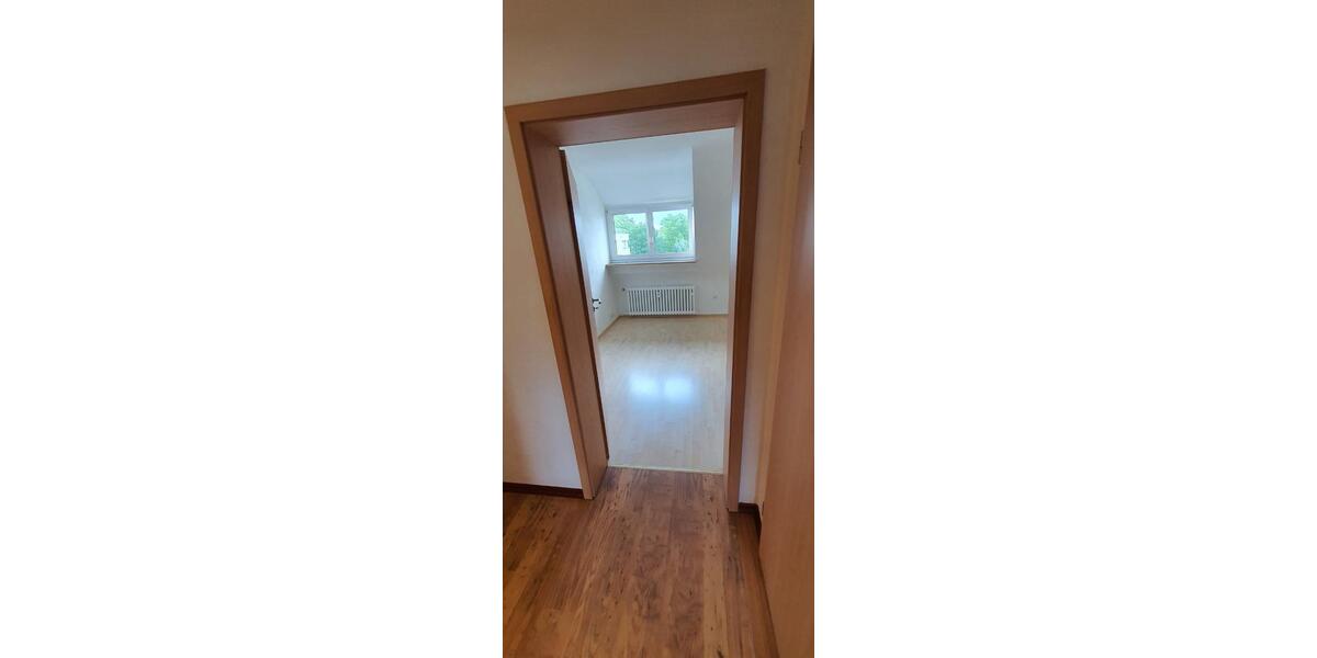 Dachgeschoßwohnung Köln Kalk - 2 Zimmer, 51 m&sup2;, 199.000&euro; | Angebot:24478670