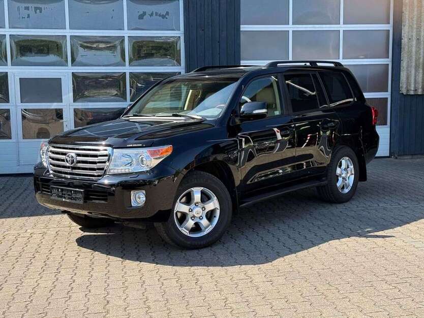 Toyota Land Cruiser 148.000 km 73.780 € Mülheim an der Ruhr 45473