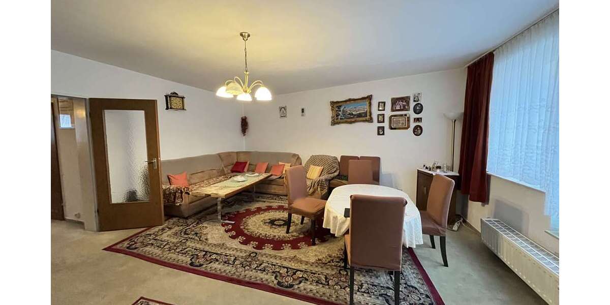 Etagenwohnung Düsseldorf Oberbilk - 4 Zimmer, 95 m&sup2;, 289.000&euro; | Angebot:27691952