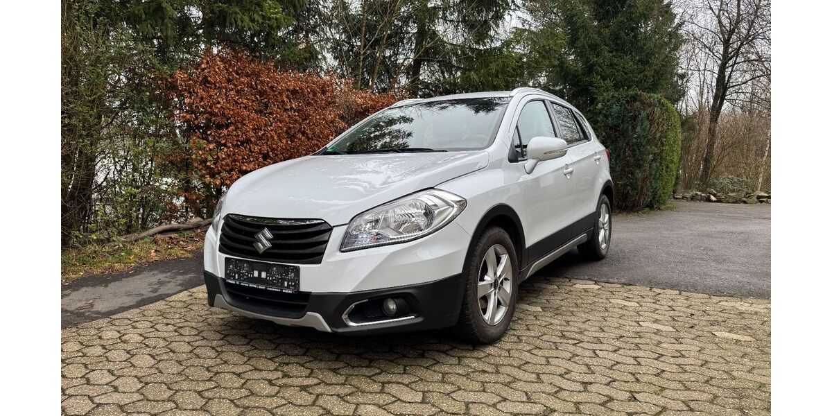 Suzuki (SX4) S-Cross 33.500 km 10.999 &euro; Wipperfürth 51688