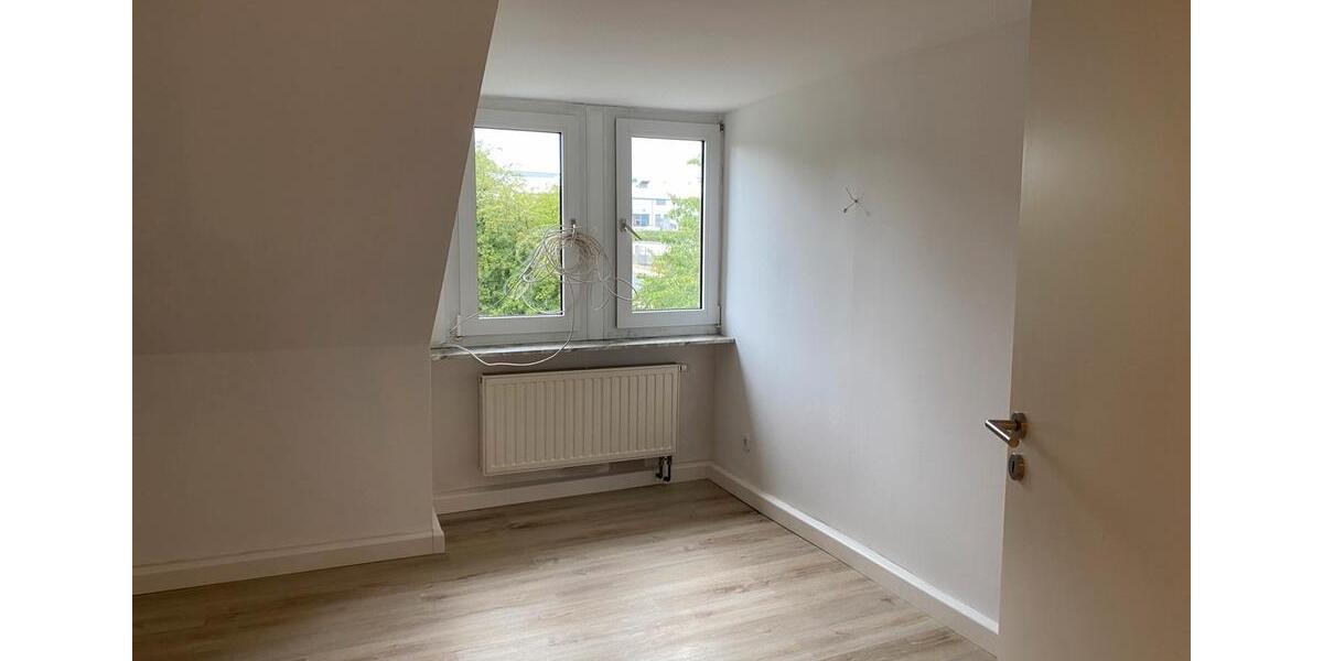 Dachgeschoßwohnung Halver - 3 Zimmer, 71 m&sup2;, 845&euro; | Angebot:26226661