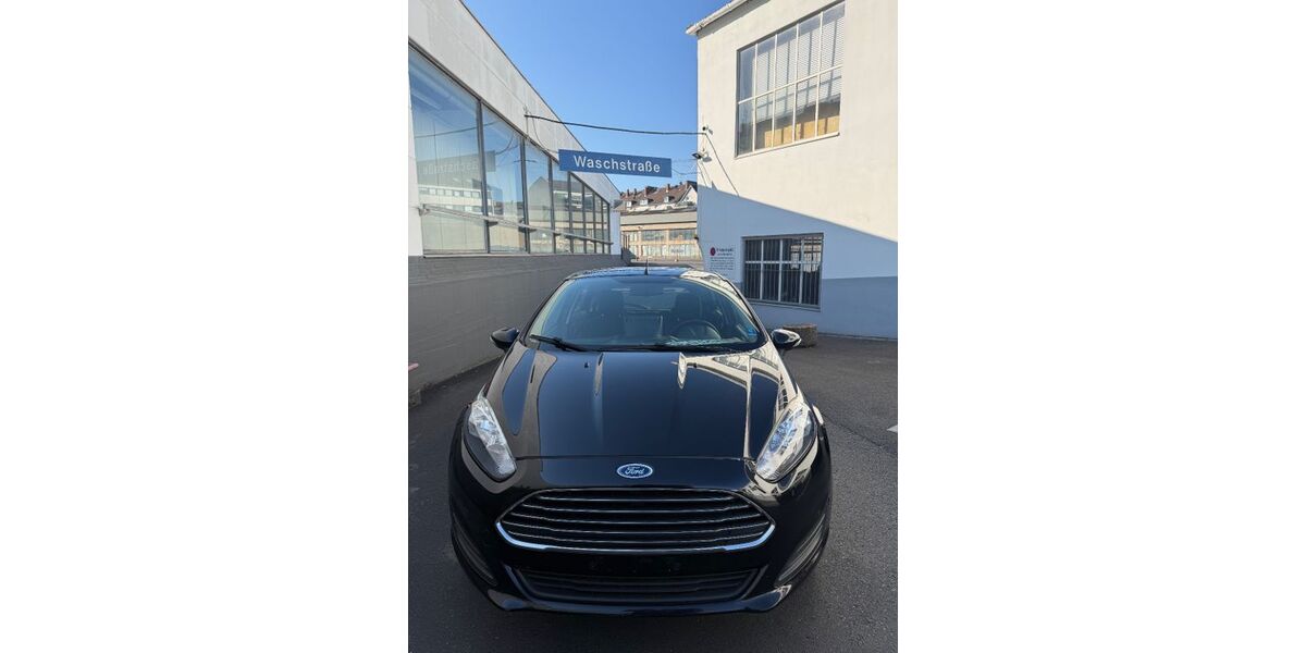 Ford Fiesta 113.999 km 3.500 &euro; Düsseldorf 40233