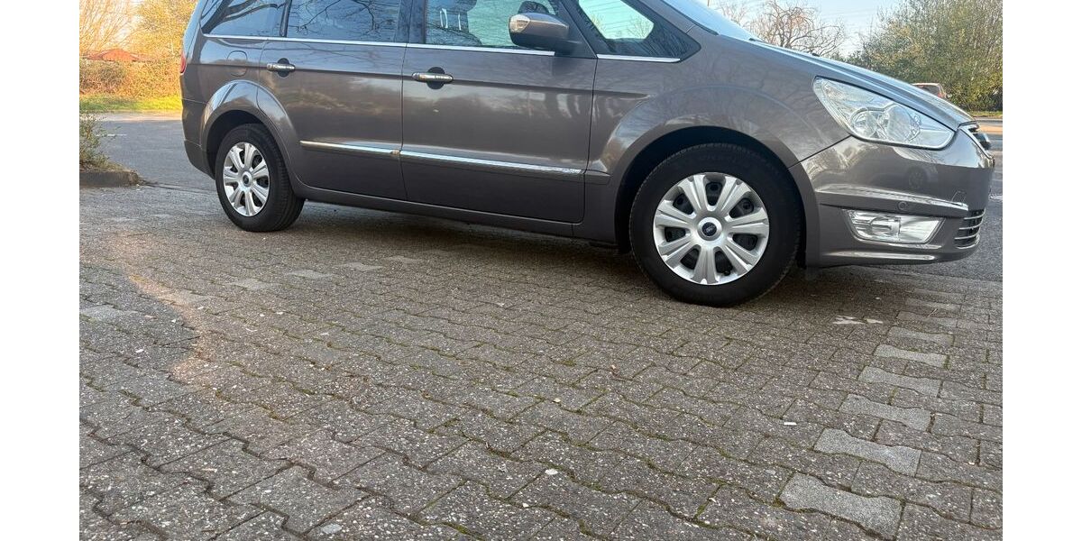 Ford Galaxy 145.545 km 8.400 &euro; Köln 50767