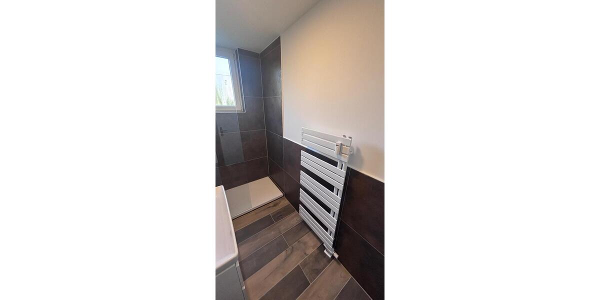 Etagenwohnung Erkrath - 3 Zimmer, 85 m&sup2;, 260.000&euro; | Angebot:27230022