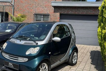 Smart ForTwo 62.399 km 3.500 &euro; Solingen 42651